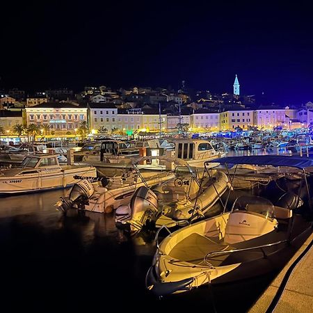 Season4All Apartments Mali Lošinj Buitenkant foto