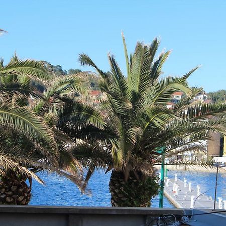 Season4All Apartments Mali Lošinj Buitenkant foto
